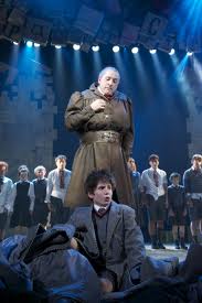 Matilda Broadway group sales: Student group discounts and comps.