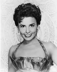 Leslie Uggams plays Lena Horne in Stormy Weather.